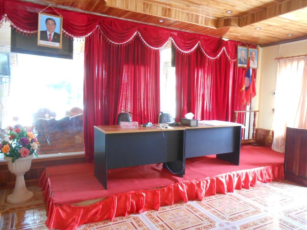 Khampaseuth Hotel Vang Vieng Zewnętrze zdjęcie